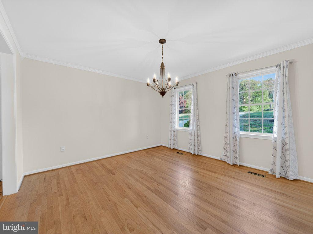 9290 Baker Street photo 14