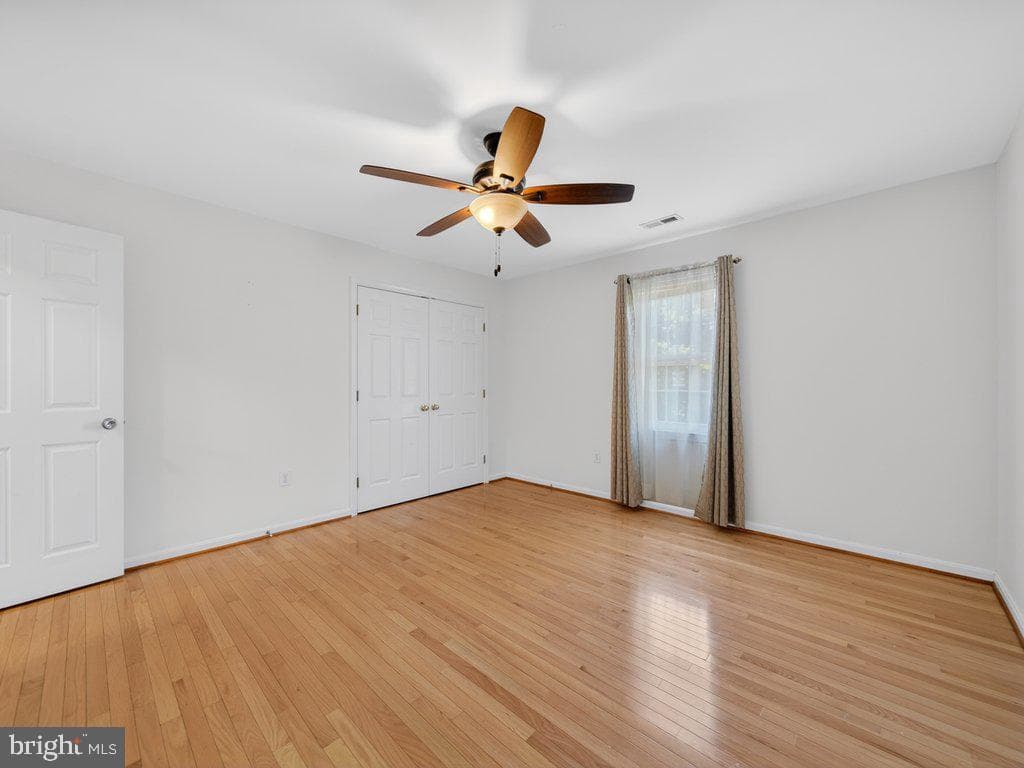 9290 Baker Street photo 37