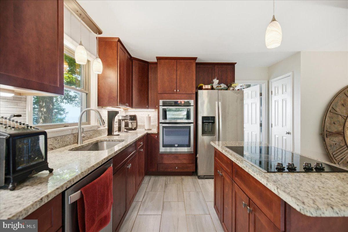 3508 Hilltop Drive photo 13