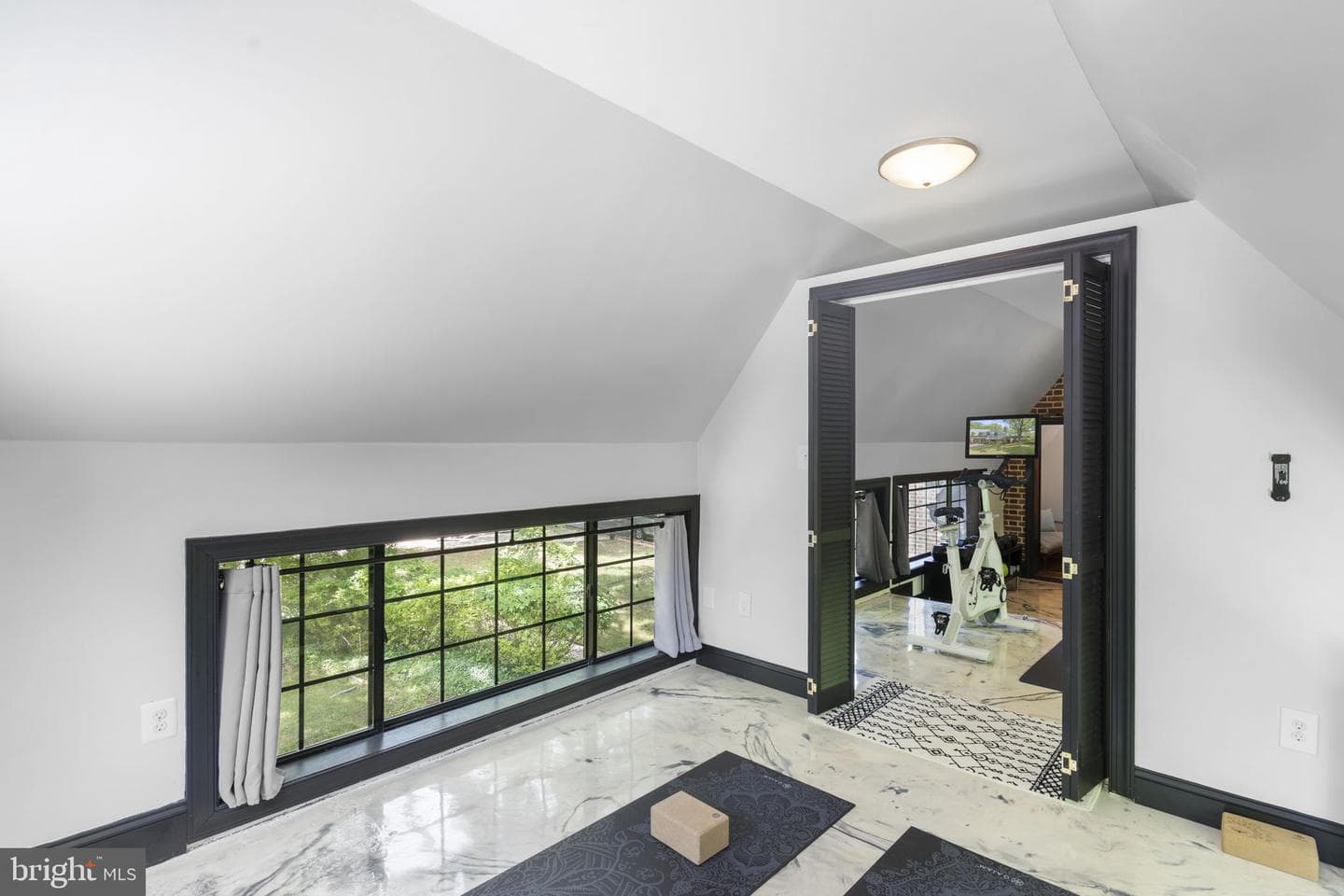 1040 White Sands Drive photo 41