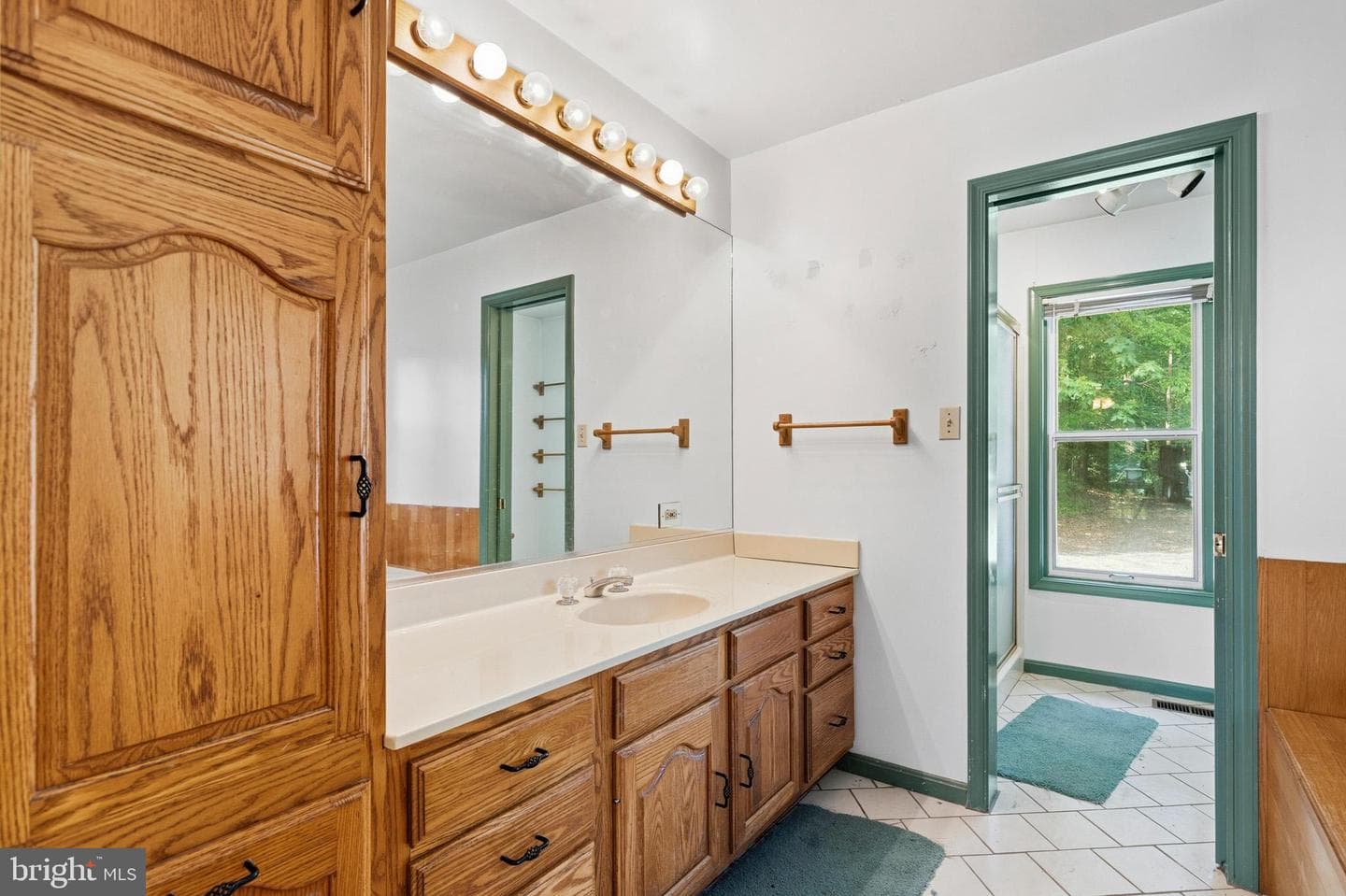 924 Chart Court photo 56