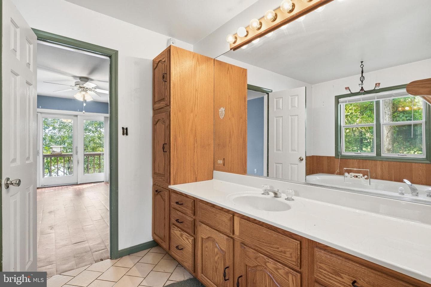 924 Chart Court photo 58