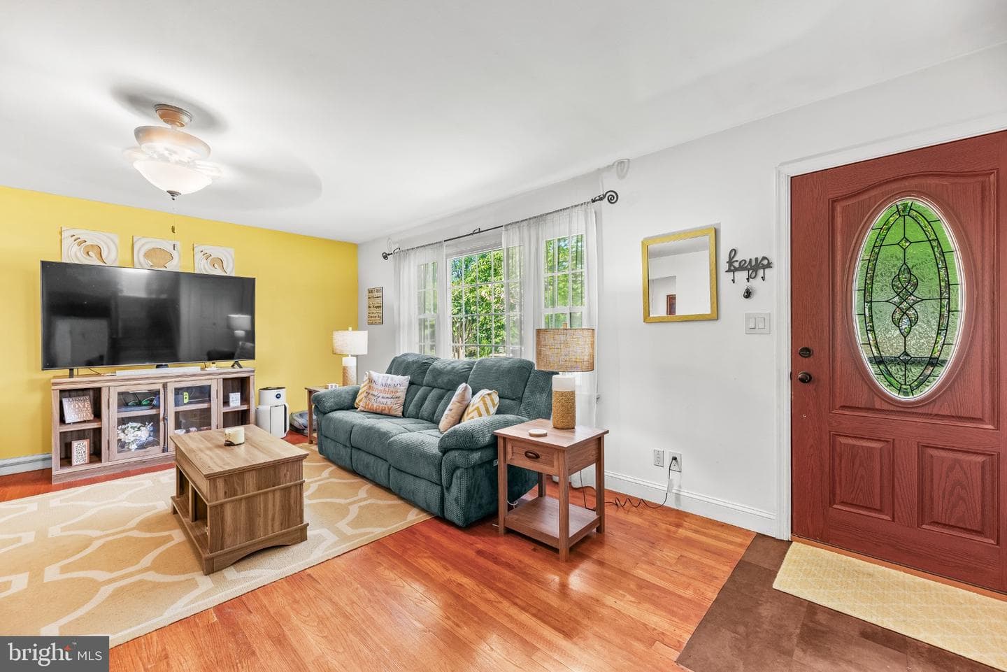 1543 Avenue B Street photo 14