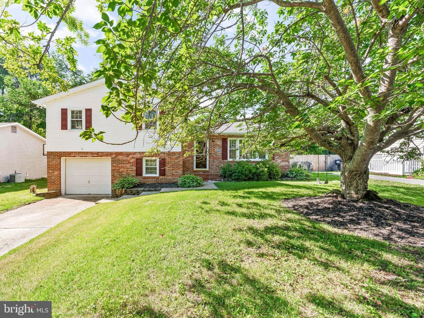 1543 Avenue B Street photo 36