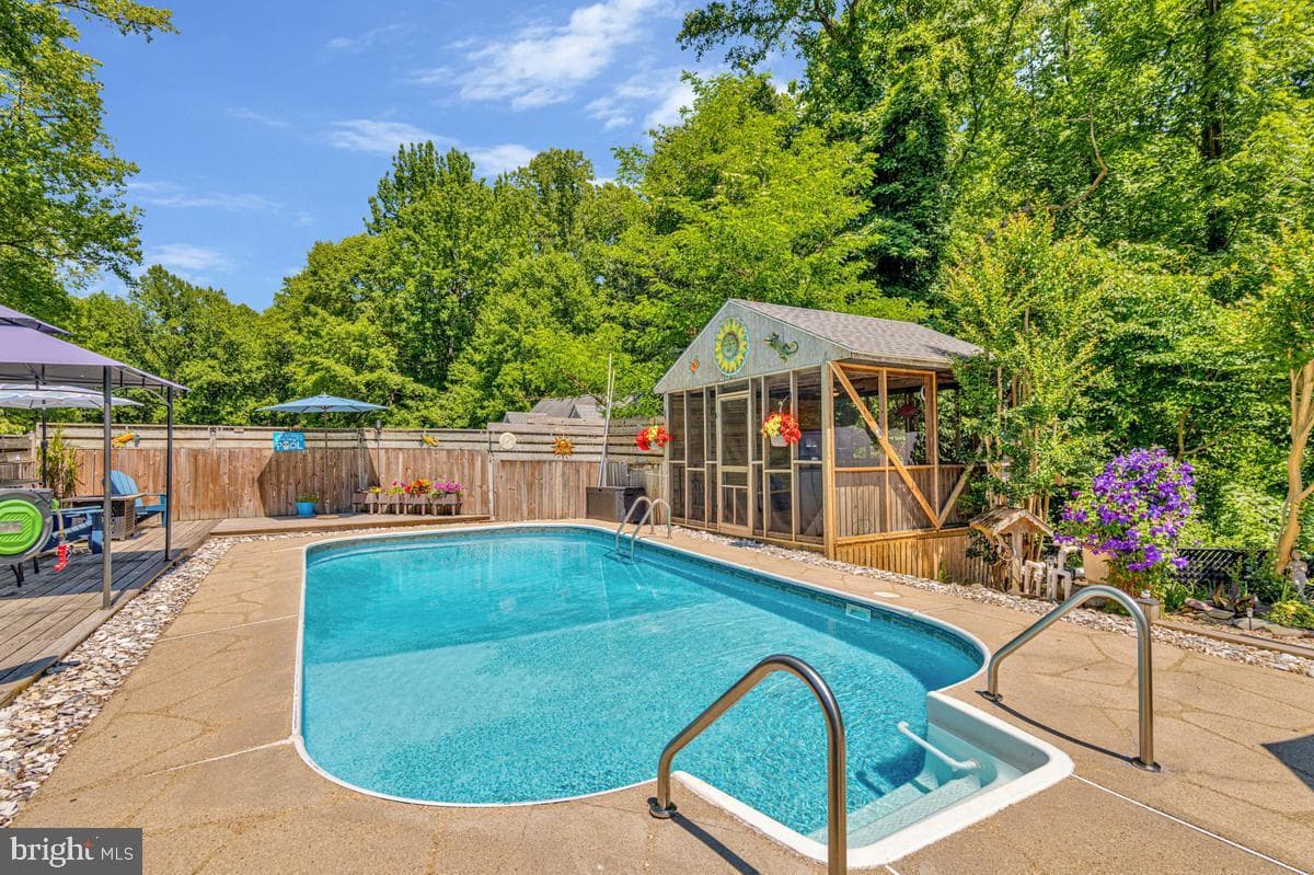 9017 Megan Circle photo 35