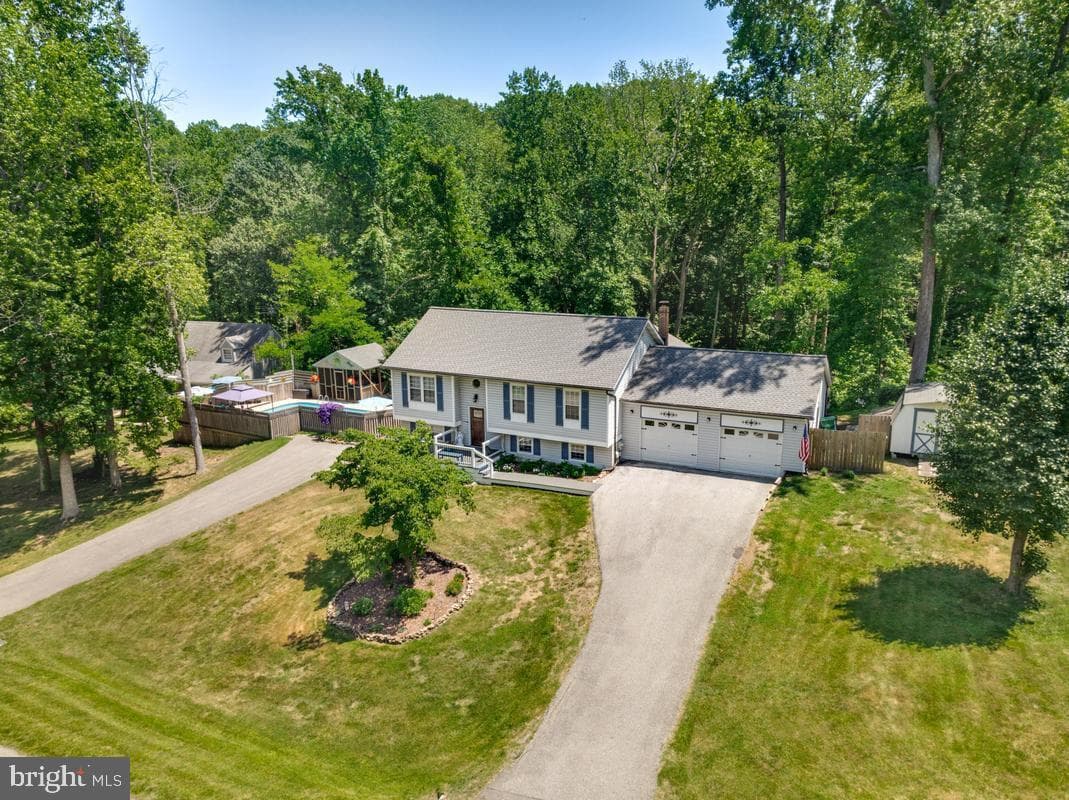 9017 Megan Circle photo 45