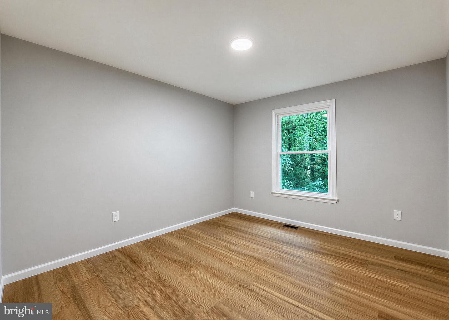 329 Chestnut Drive photo 43