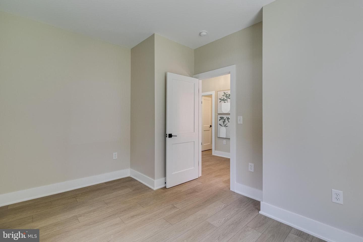 145 Chesapeake Avenue photo 43