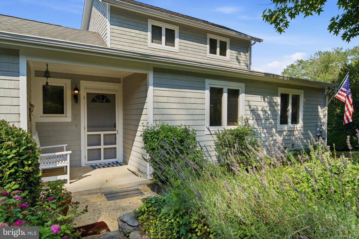 5424 Beach Drive photo 3