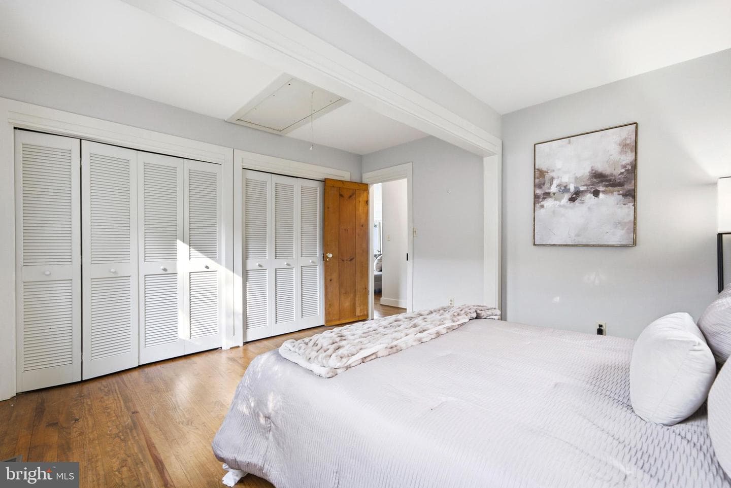 5424 Beach Drive photo 32