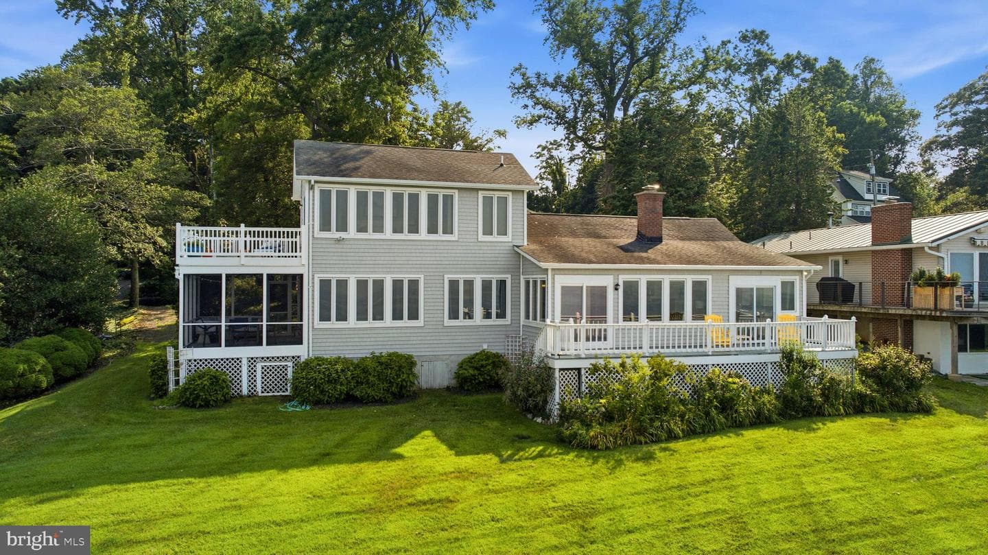 5424 Beach Drive photo 50