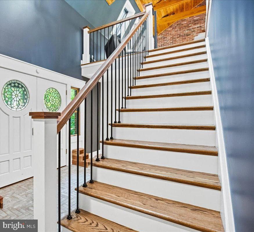 7785 Swan Lane photo 19