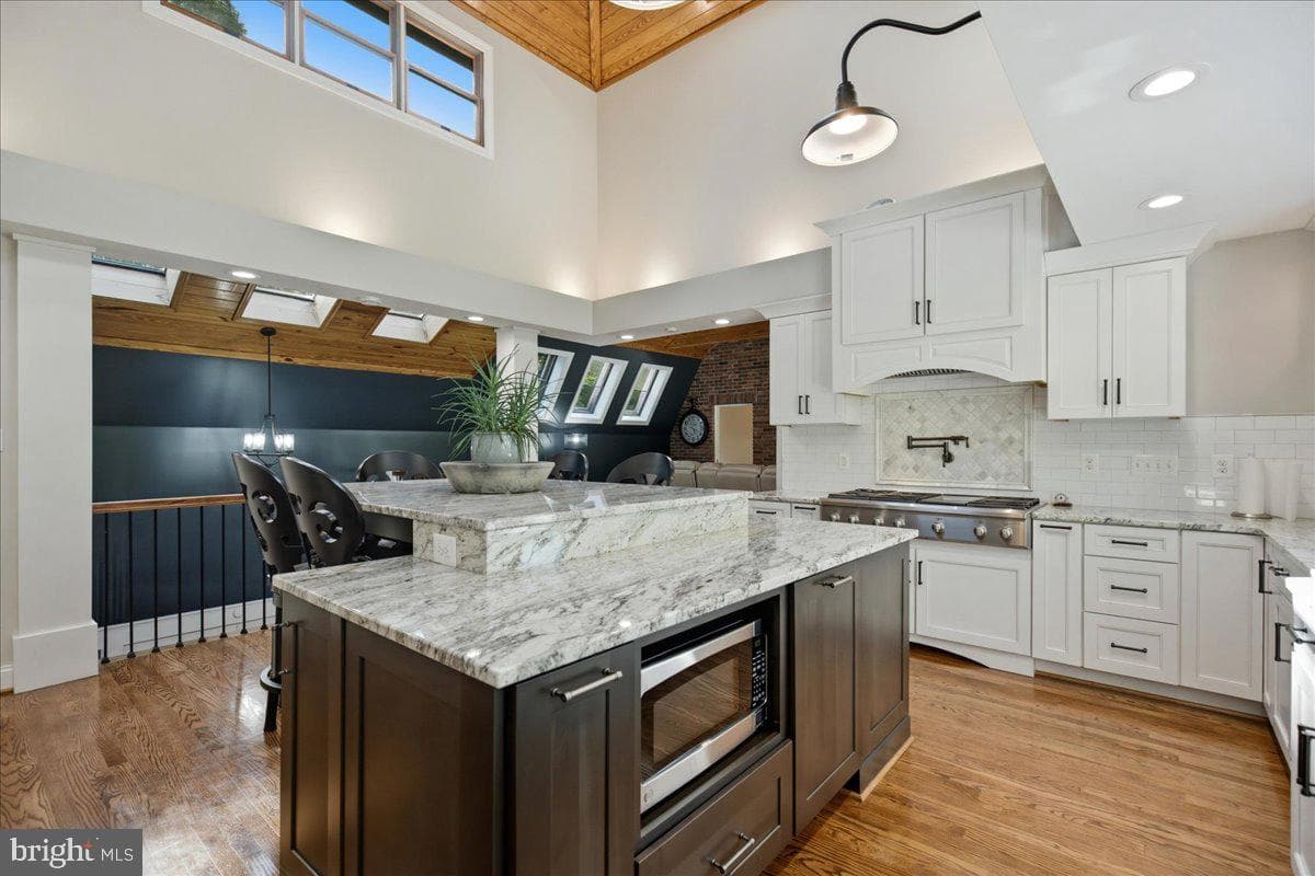 7785 Swan Lane photo 25