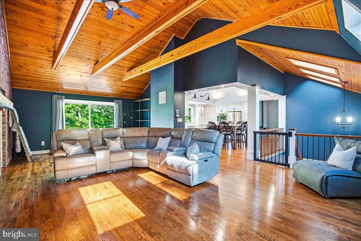 7785 Swan Lane photo 28
