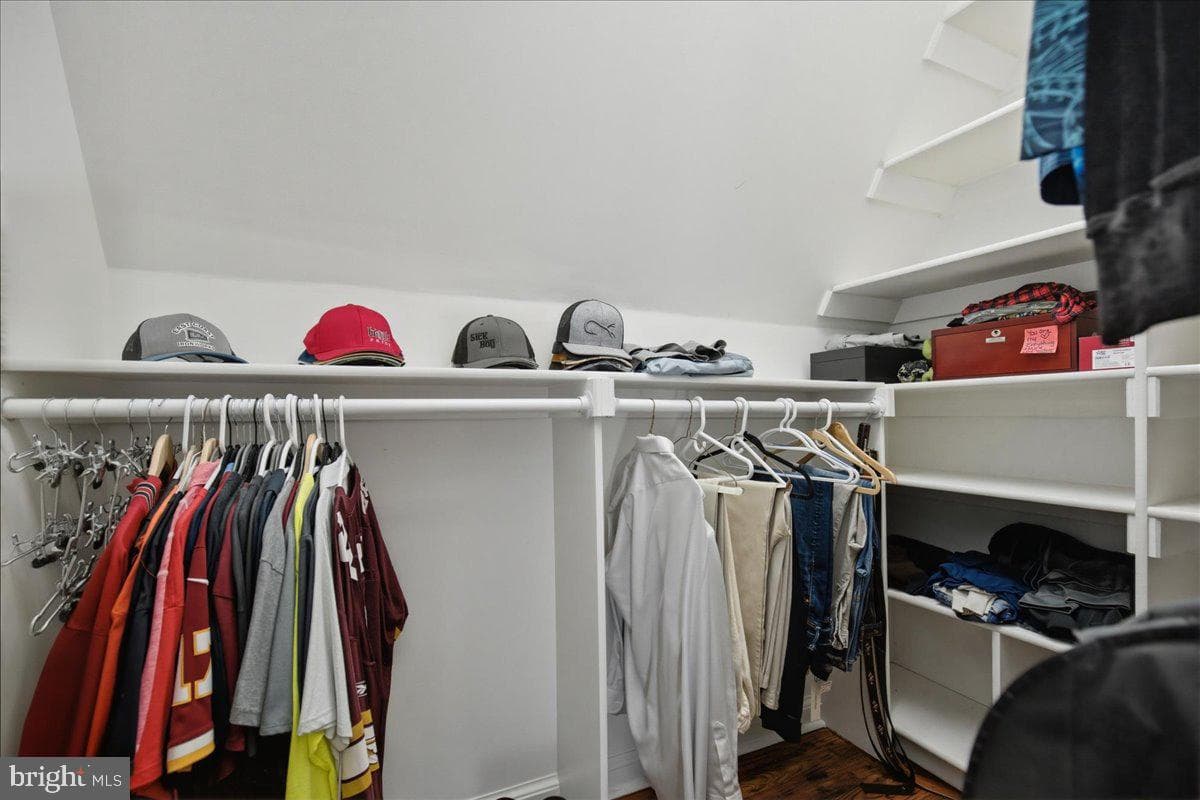 7785 Swan Lane photo 38