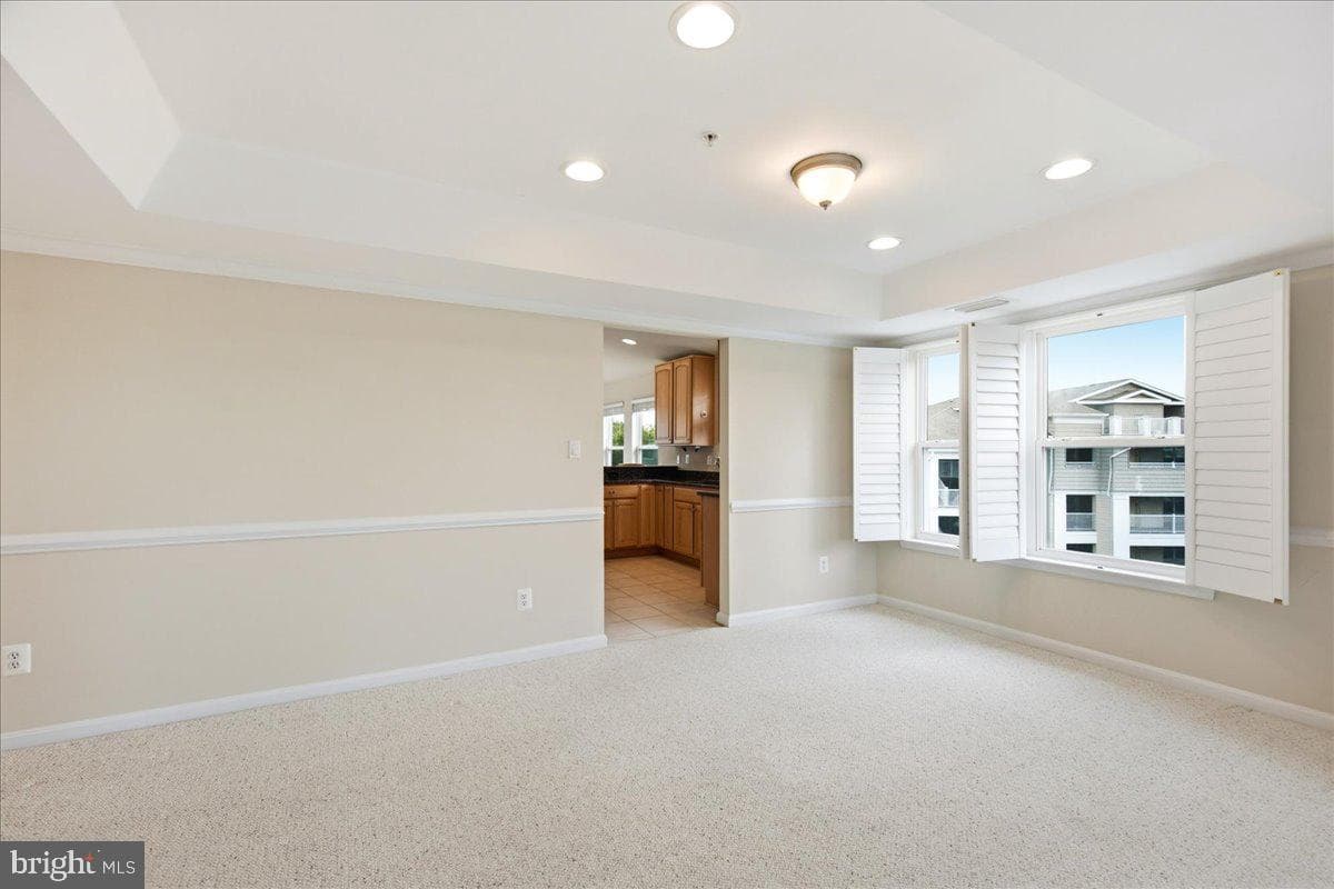 534 Oyster Bay Place #401 photo 22