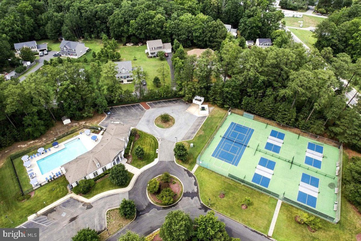 534 Oyster Bay Place #401 photo 50