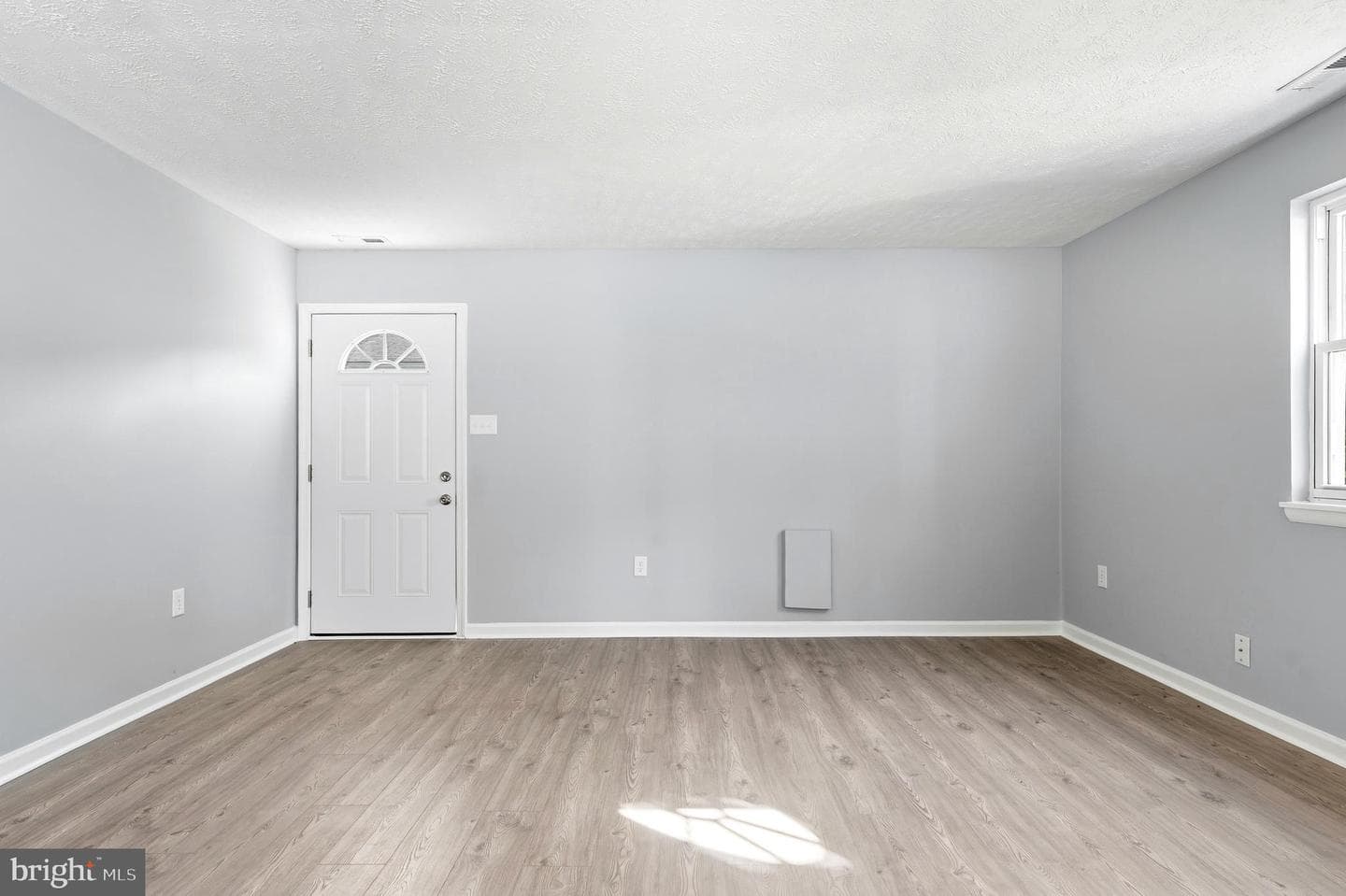 650 Field Road photo 4