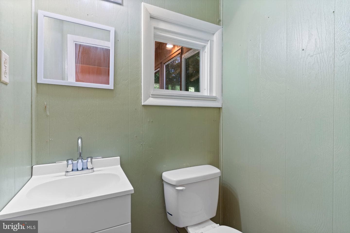 1026 Golden West Way photo 9