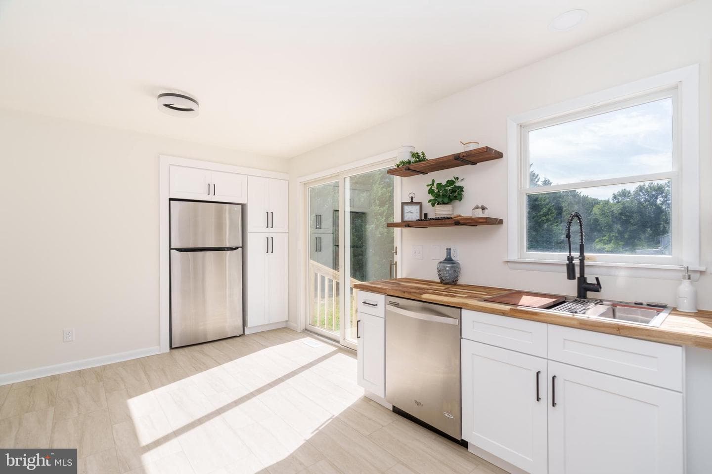 7 Meadow Drive photo 6