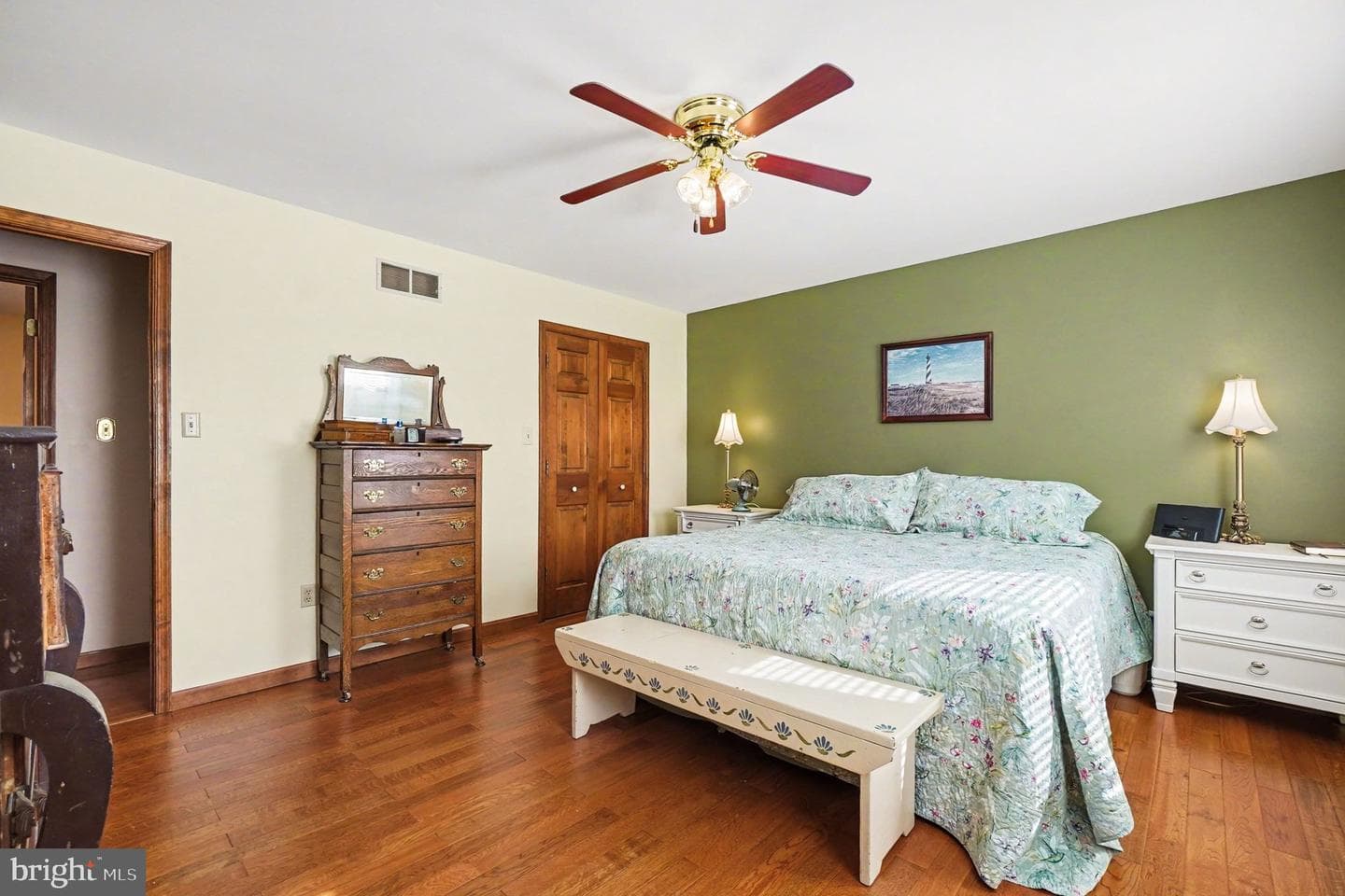 72 Cynthia Court photo 19