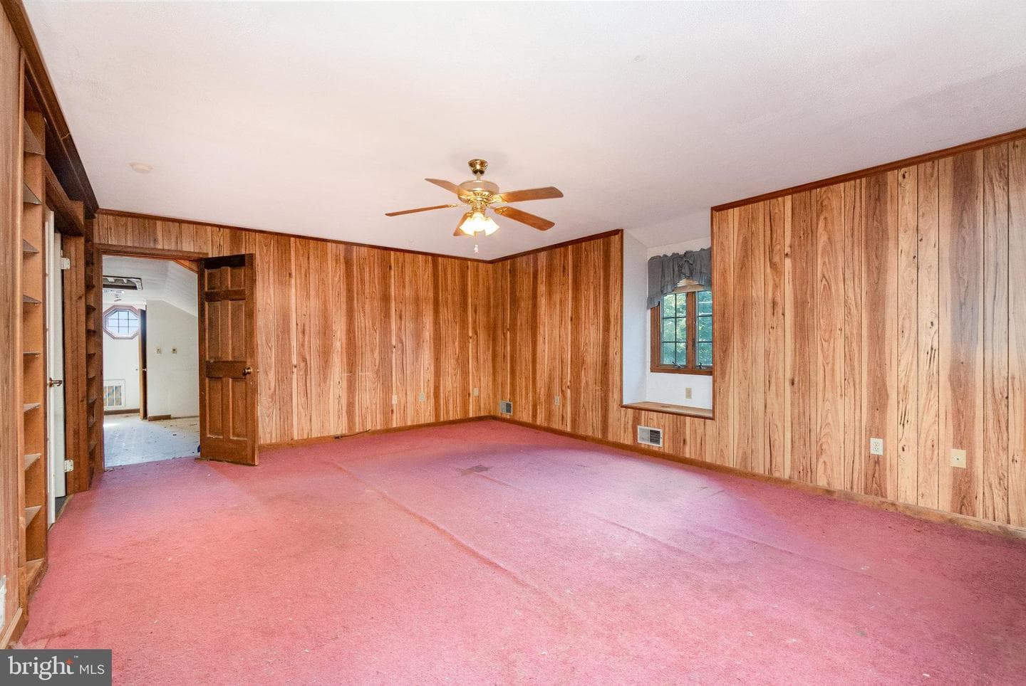80 Parkside Dr photo 15