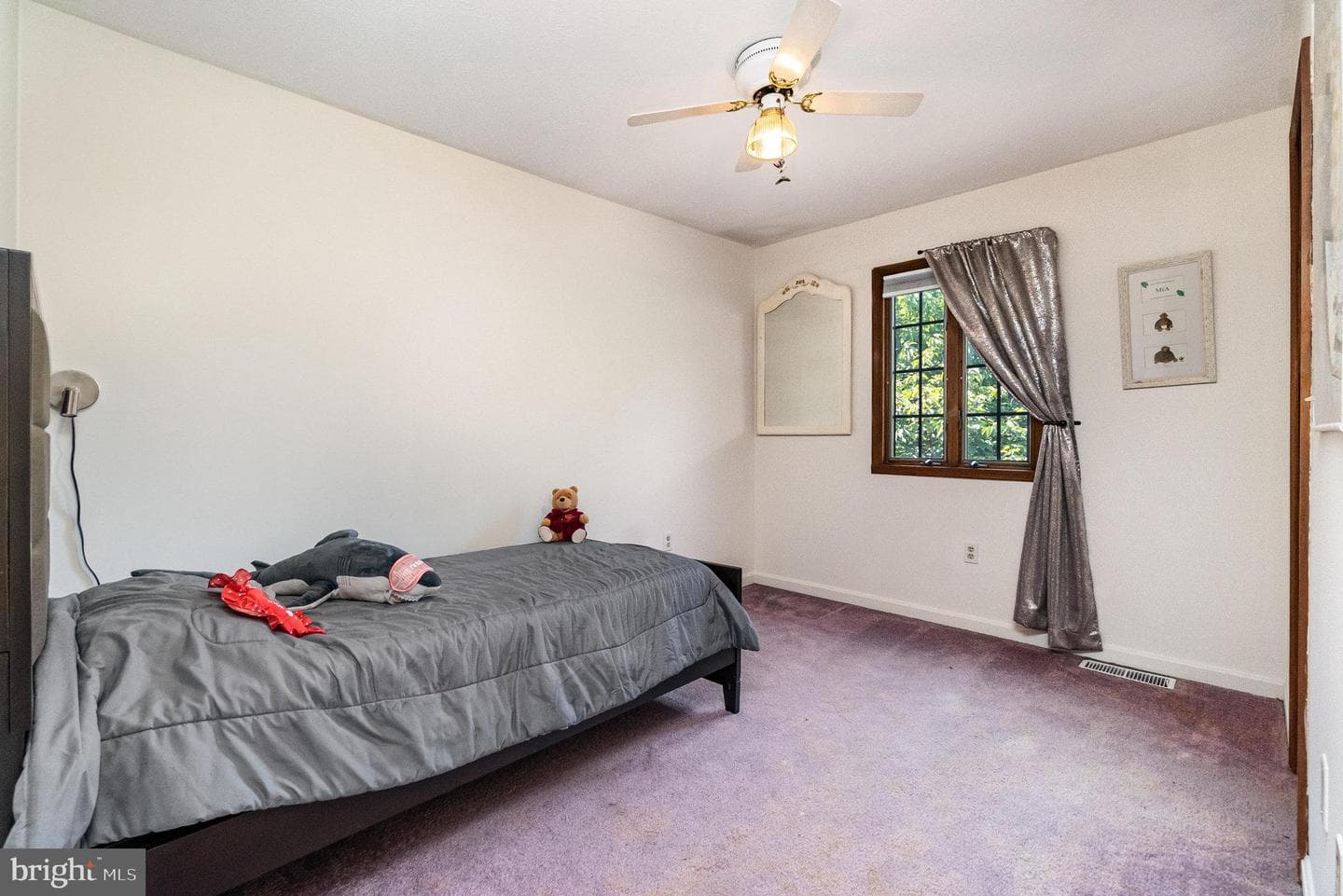 80 Parkside Dr photo 27