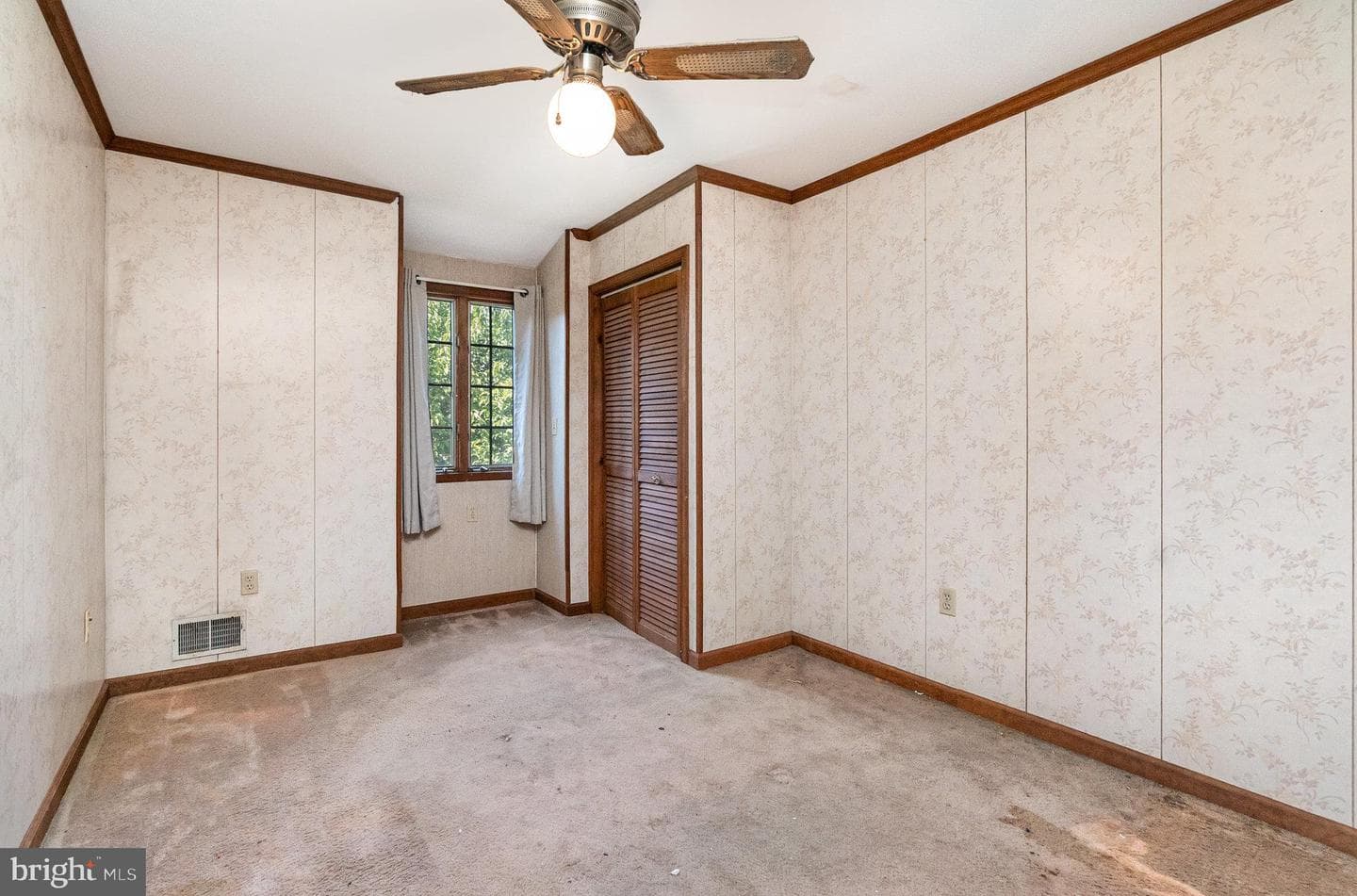 80 Parkside Dr photo 30