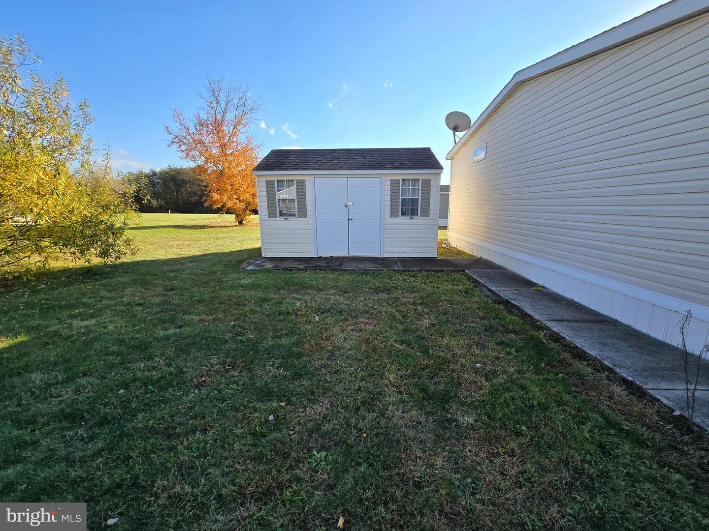 10 King Richard Drive photo 4