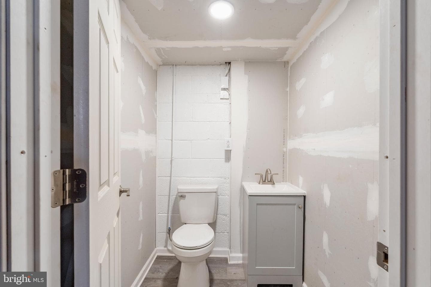 404 Pearl Street photo 21