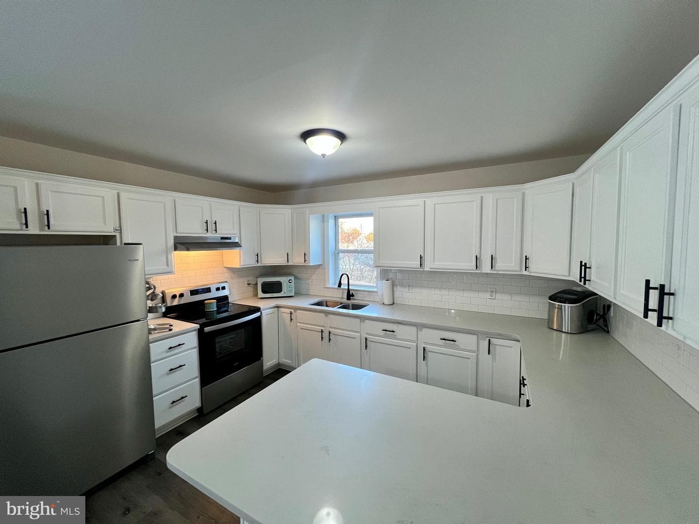 41 Hilltop Road photo 7