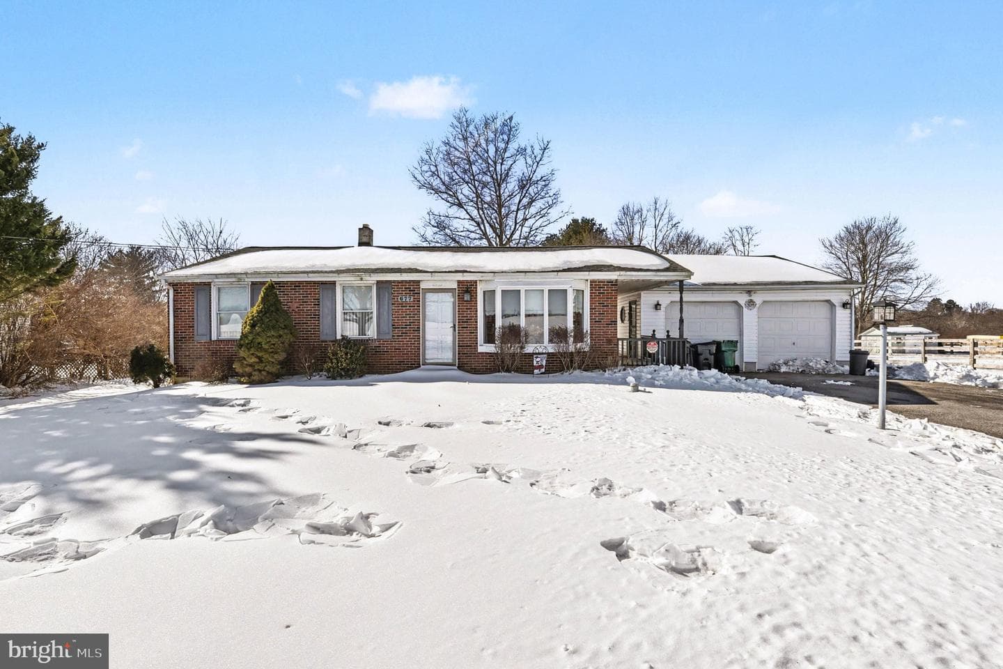 677 Doctor Miller Road photo 3