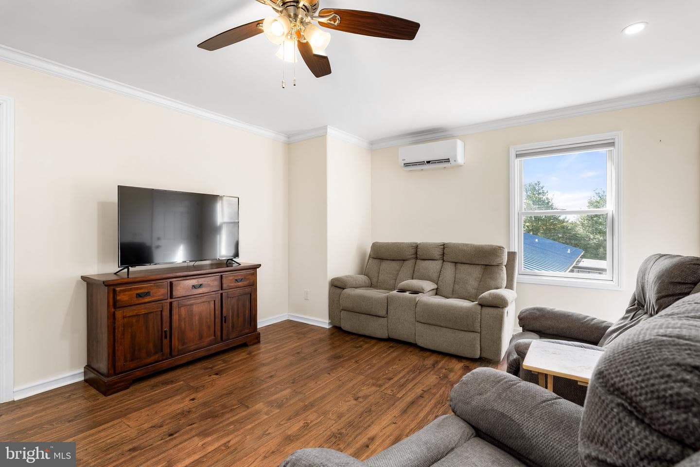110 Whitehall Road photo 25