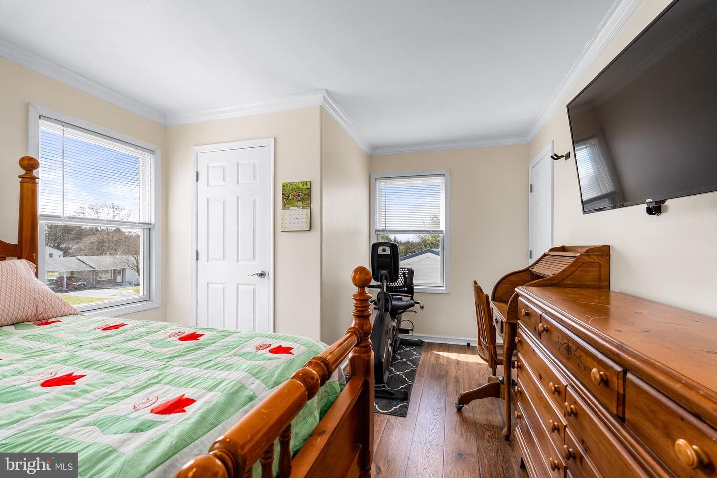 110 Whitehall Road photo 31