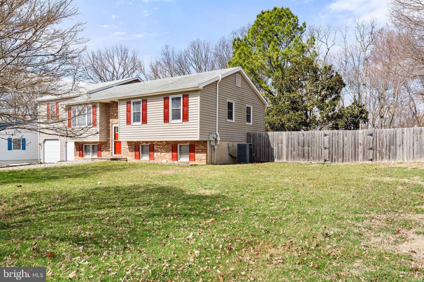 110 Whitehall Road photo 4