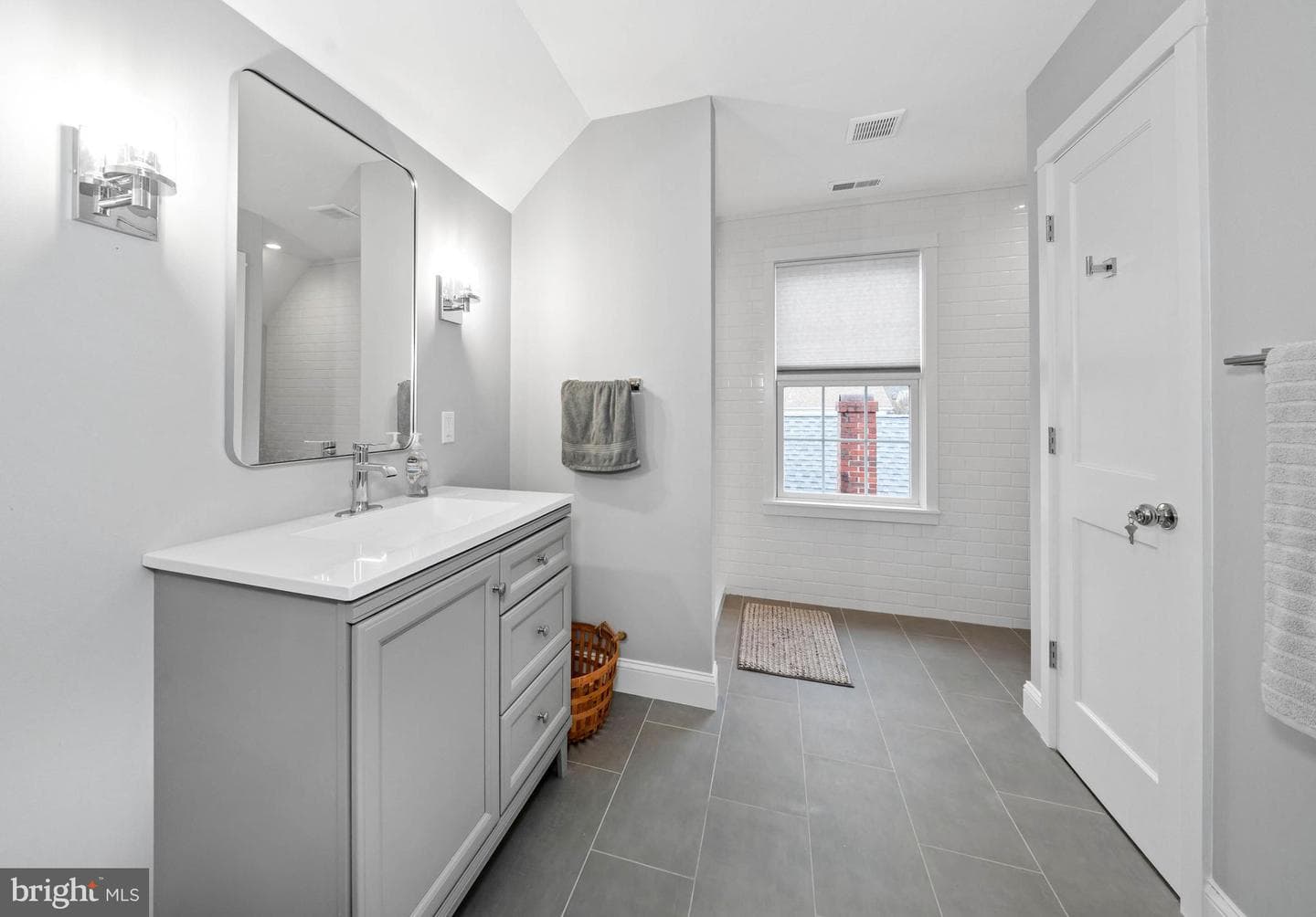 38 Virginia Avenue photo 47