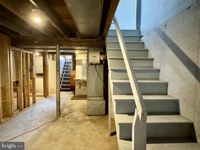 106 Normira Avenue photo 33