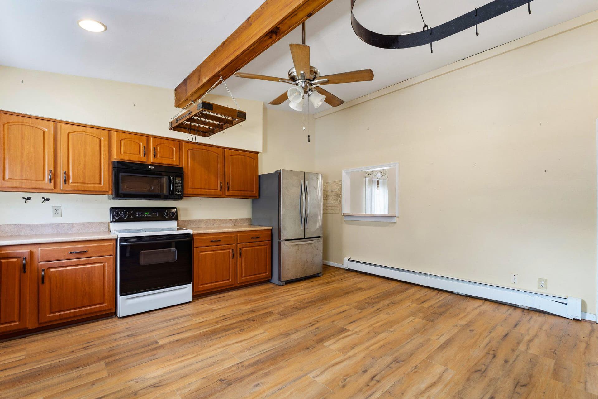 320 Cecil Street photo 12