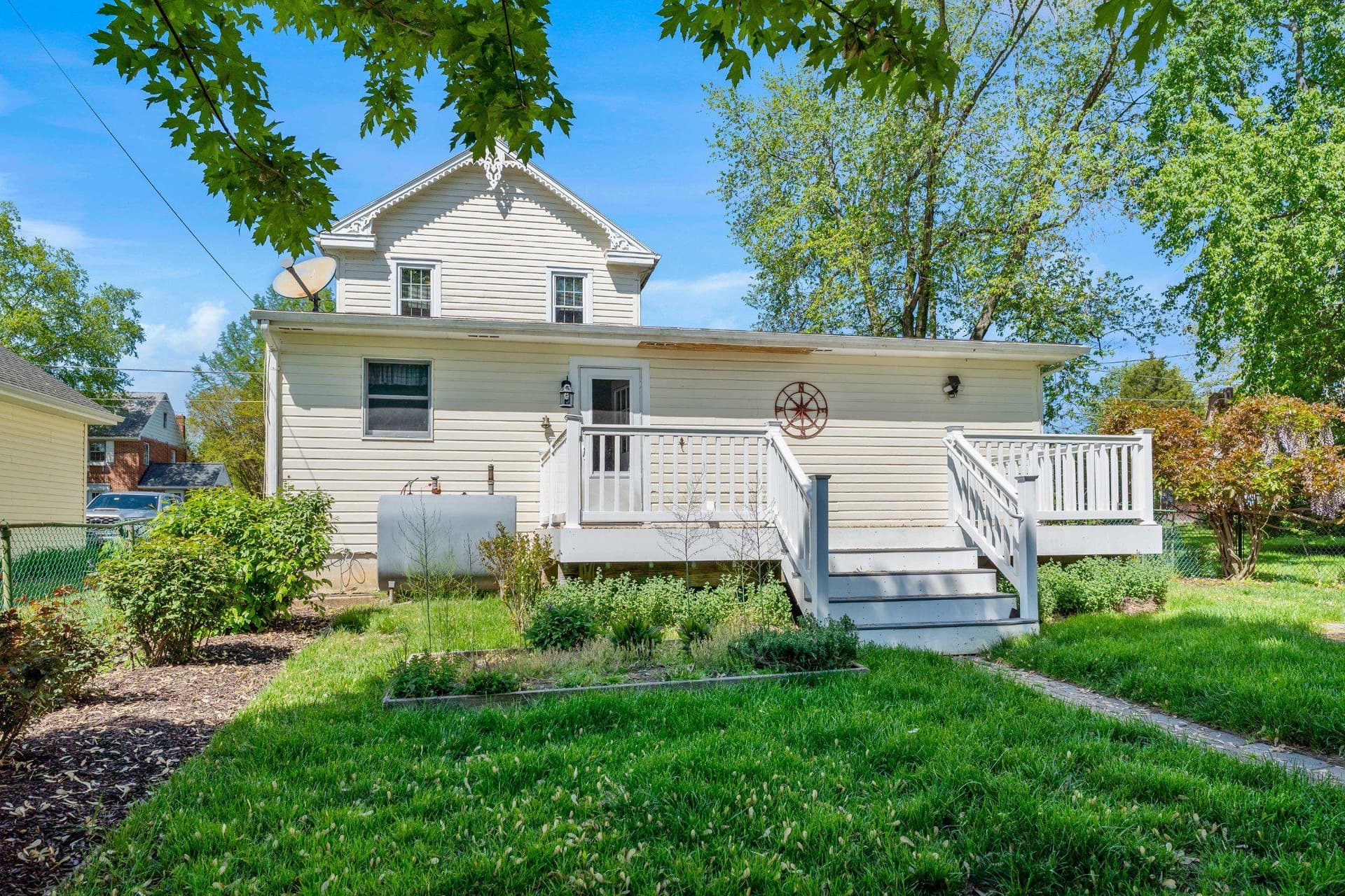 320 Cecil Street photo 22