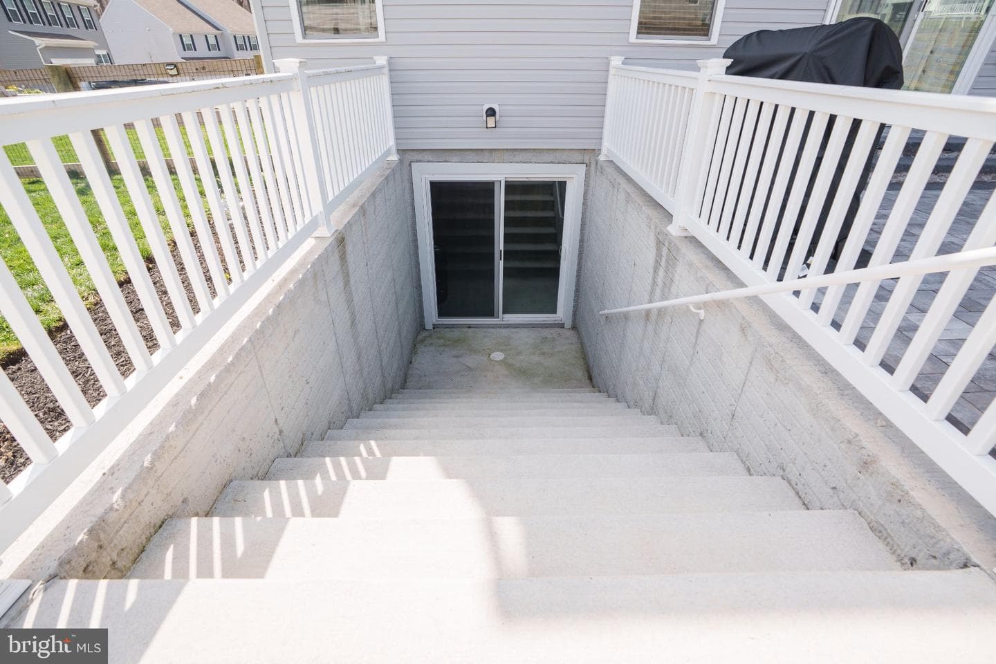 322 Barney Court photo 19