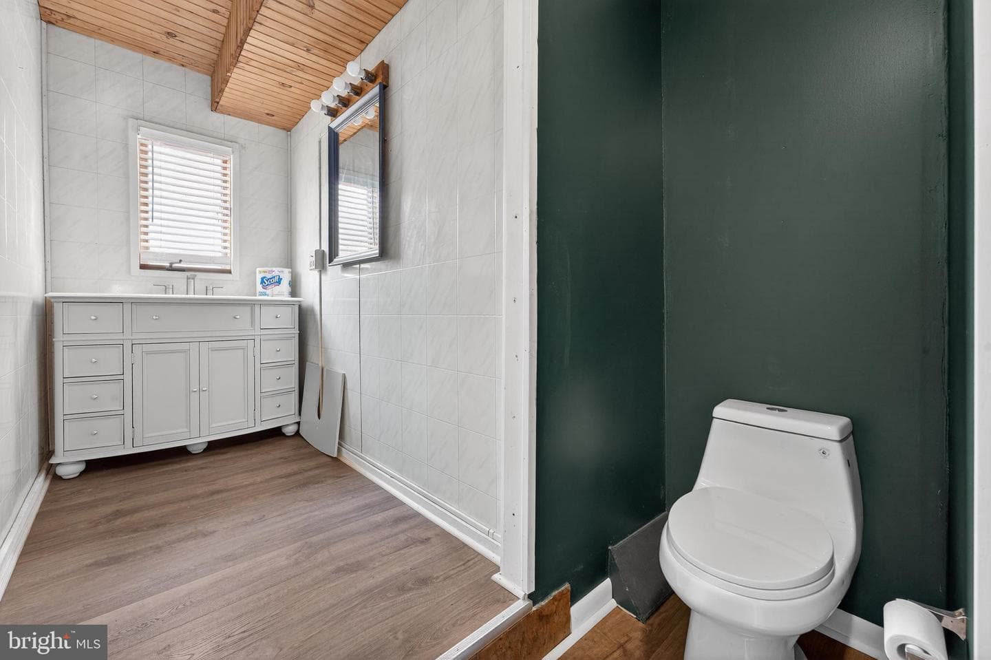 76 Park Drive photo 8