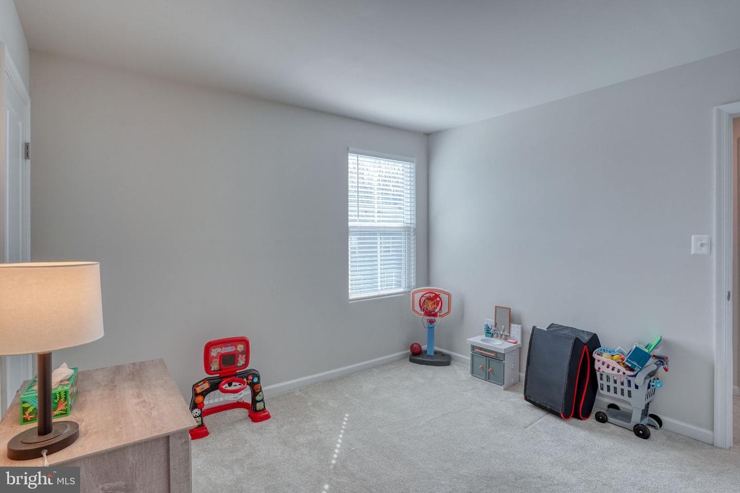 5 Olive Way photo 22
