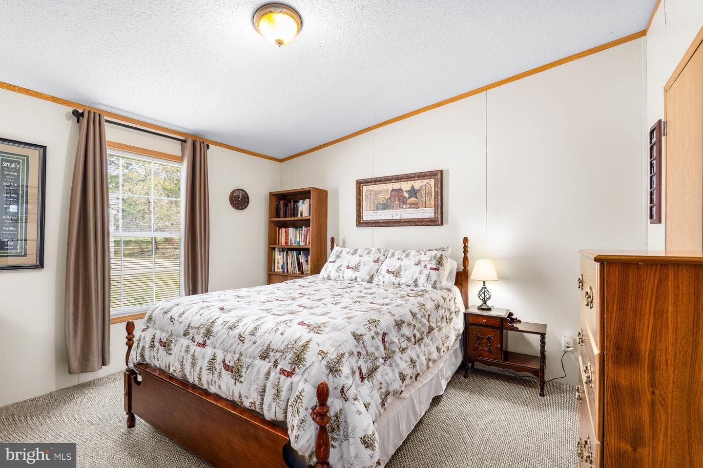 53 Queen Eleanor Drive photo 17