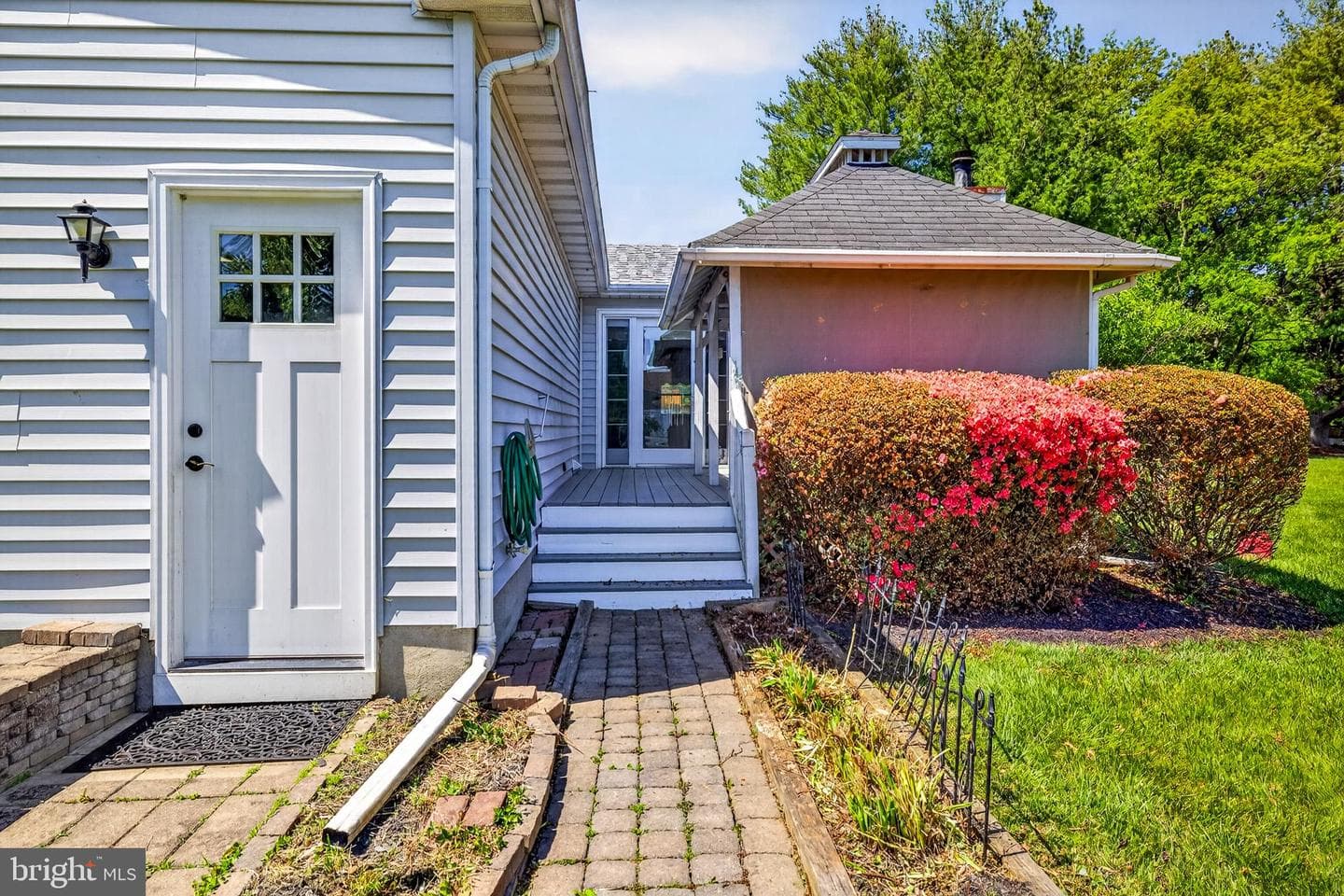 105 Brantwood Drive photo 24