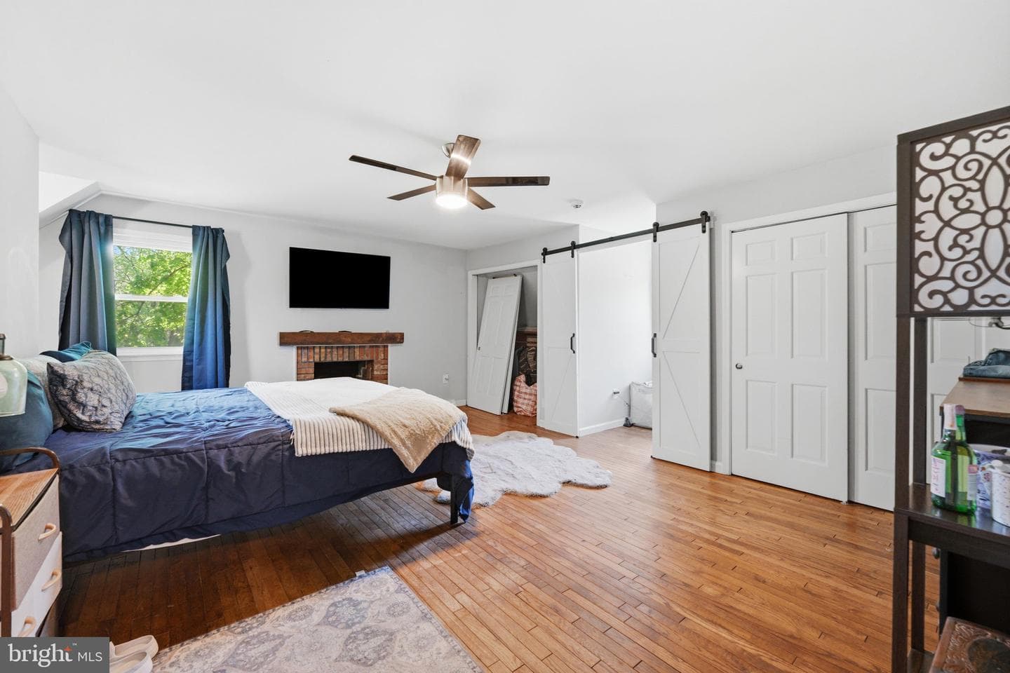 18 E Brook Knoll Road photo 31