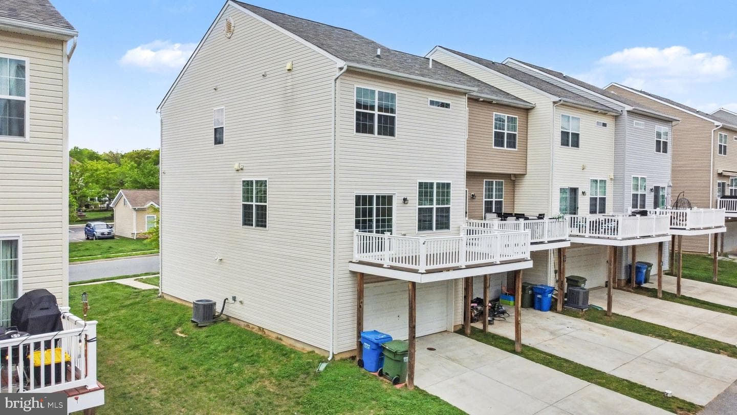 414 Charlestown Crossing Boulevard photo 2