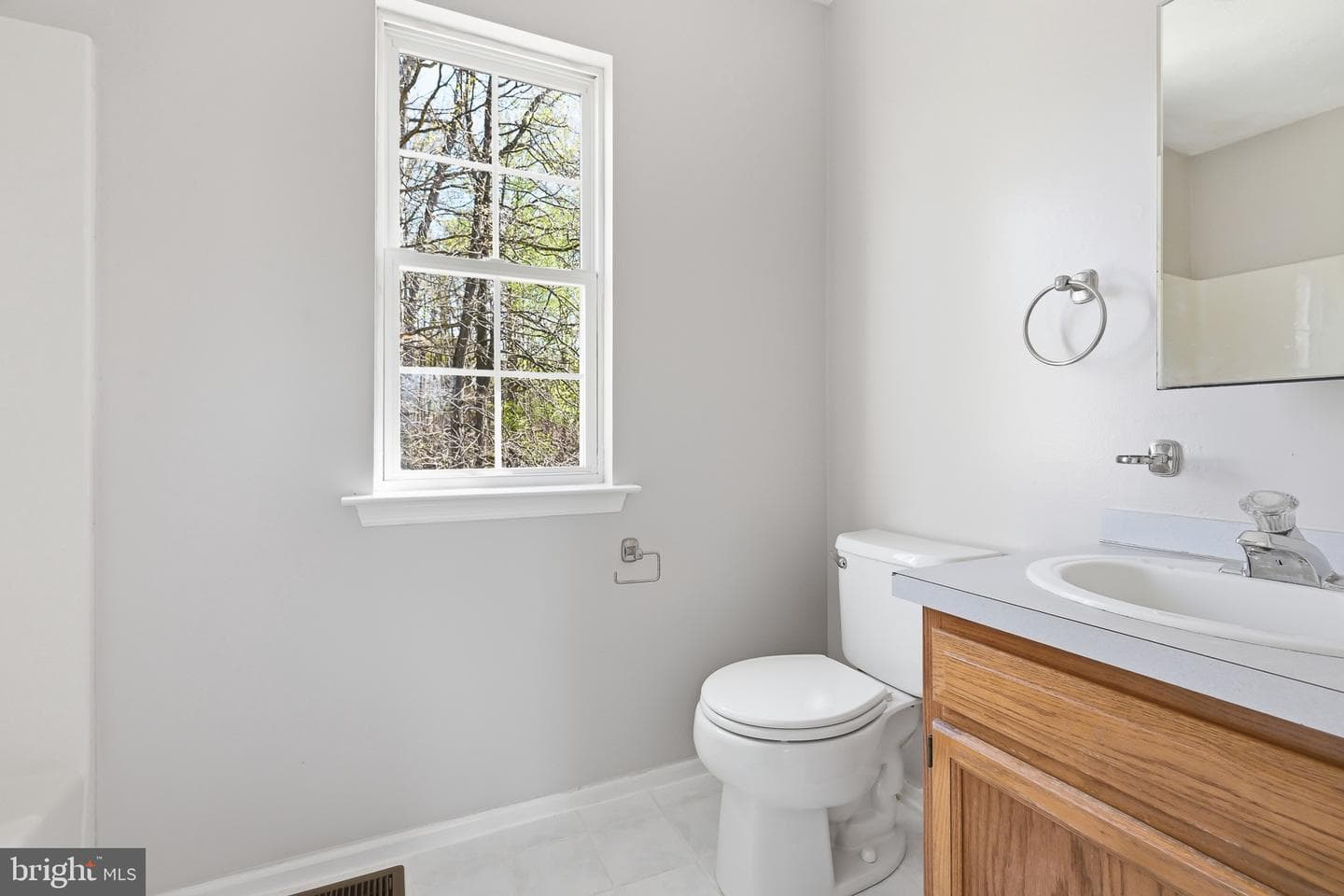 118 Liberty Lane photo 22
