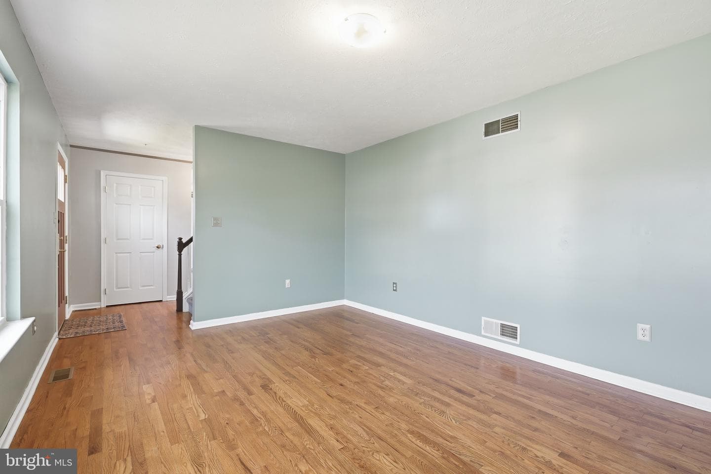 118 Liberty Lane photo 4