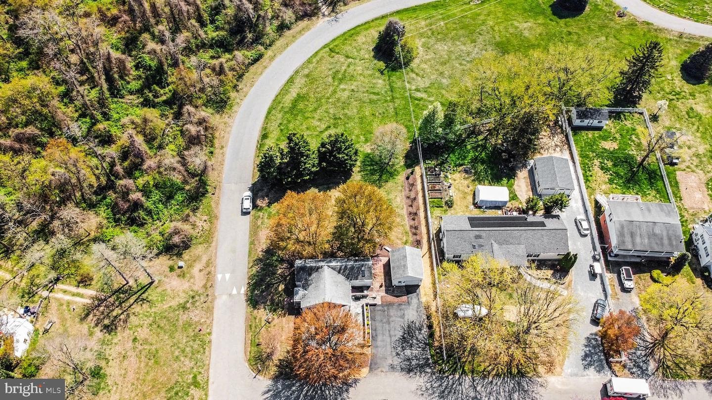 112 Midway Drive photo 43