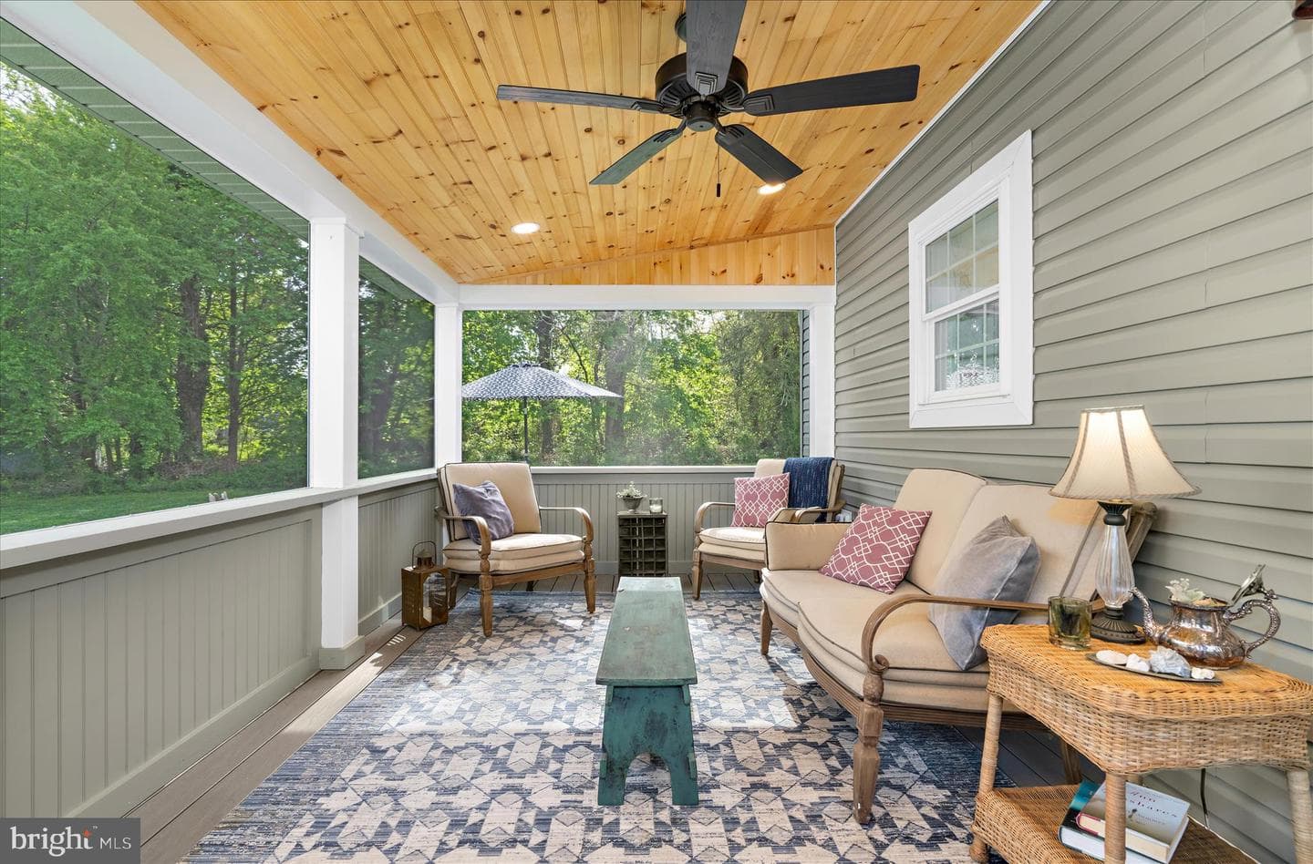 8 Anglewood Avenue photo 15